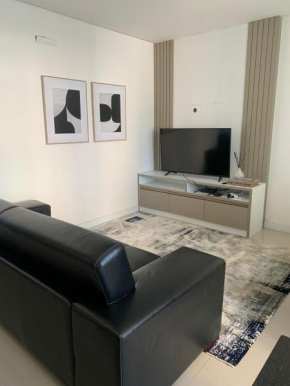 Apto novo e bem localizado em Porto Belo - SC